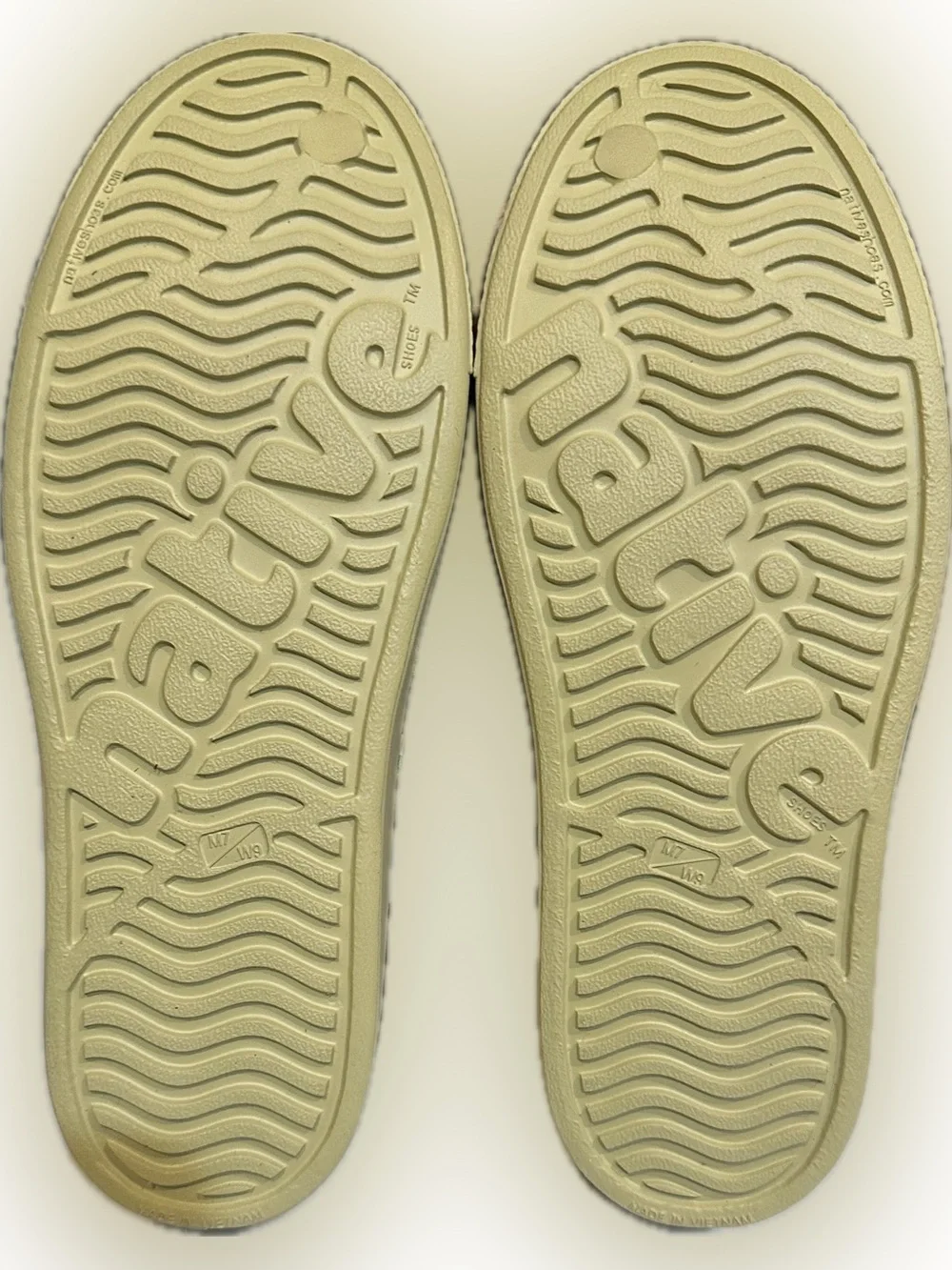 STAR WARS X NATIVE UNISEX DRY BEIGE M7/W9 RETURN OF THE JEDI SLIP ON JEFFERSON